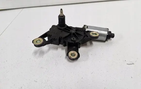 Audi A4 S4 B7 8E 8H Rear window wiper motor 8E9955711C