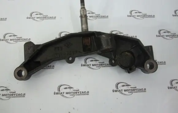 Renault Trafic II (X83) Gearbox mount 8200404273A