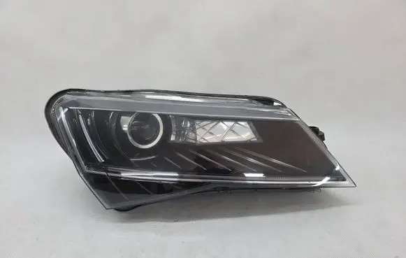 Skoda Superb B8 (3V) Headlight/headlamp 3V1941016A SP3V1941016A