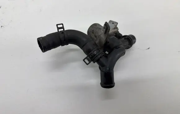 Mercedes-Benz C W204 Coolant heater control valve A6512000231