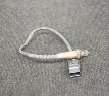 BMW 2 F22 F23 Lambda probe sensor 0258027015 7596908