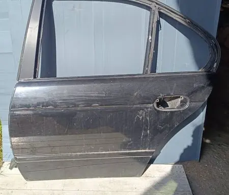 BMW 5 E39 Rear door 