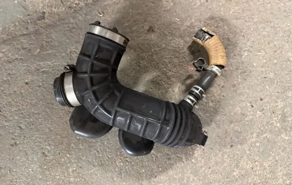 Suzuki SX4 S-Cross Air intake hose/pipe 1388164R00
