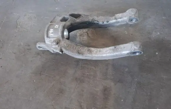 Volvo S90, V90 Front lower control arm/wishbone 30681721
