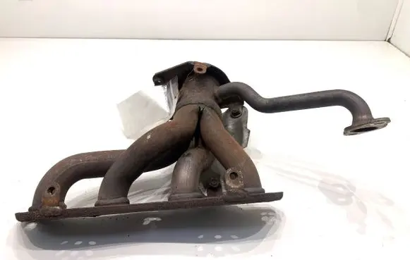 Toyota Auris E180 Exhaust manifold 