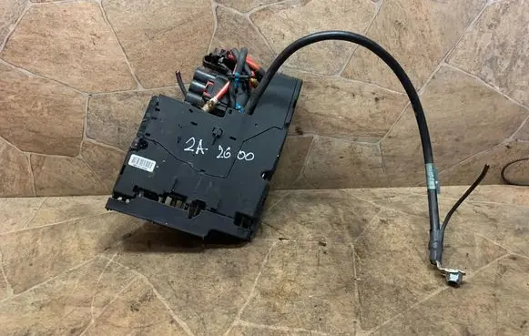 Mercedes-Benz C W204 Current control relay A2125400581