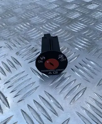 Suzuki Ignis Passenger airbag on/off switch 