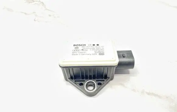 Audi A5 8T 8F ESP acceleration yaw rate sensor 8K0907637A 0265005667