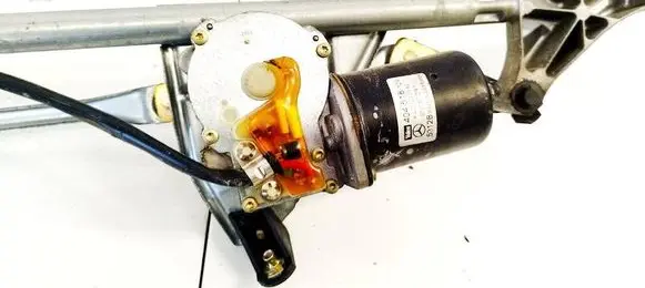 Mercedes-Benz C W203 Wiper motor A2038200342