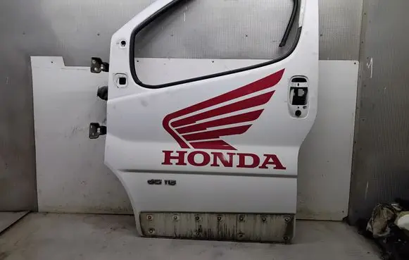 Nissan Primastar Front door