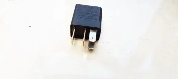 Opel Zafira A Other relay 24432880