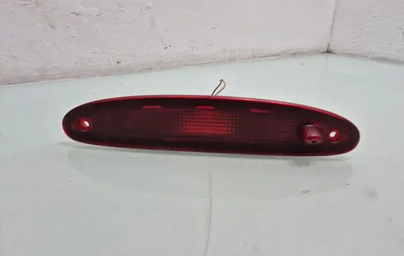 Chrysler Voyager Third/center stoplight 