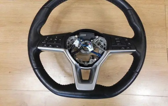 Nissan Qashqai Steering wheel