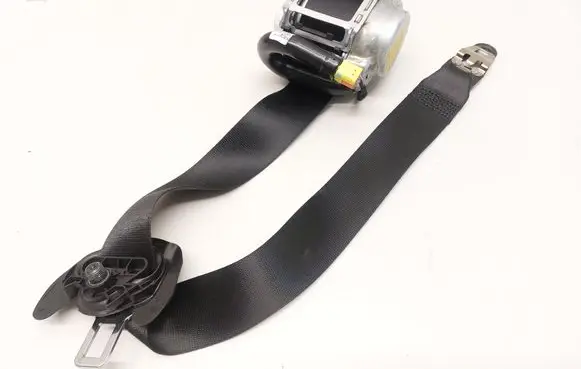 Mercedes-Benz C W206 Front seatbelt 34358360A