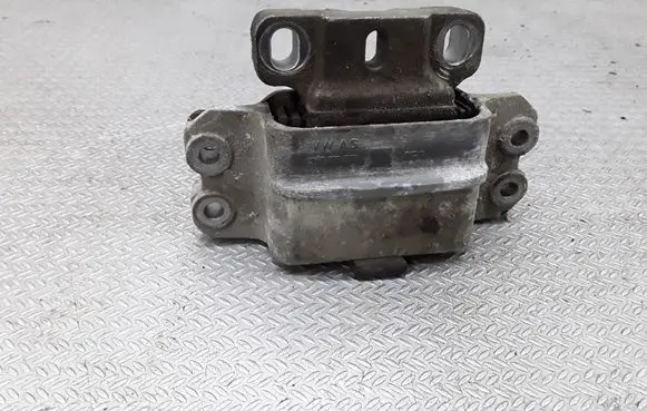 Volkswagen Touran I Engine mount bracket 1K0199555
