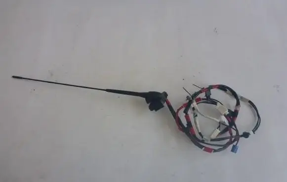 Toyota Aygo AB40 Radio antenna 