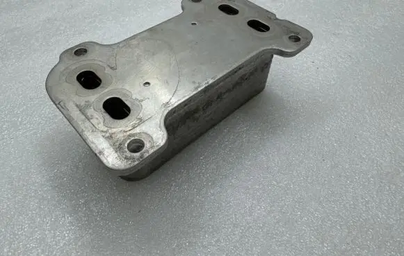 Tesla Model S Electric car engine cooler 103640400B 1E006915 124563113C2