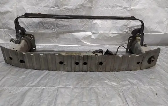 Ford C-MAX I Front bumper support beam 3M51-R000K70-AA