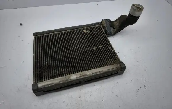 Air conditioning (A/C) radiator (interior)