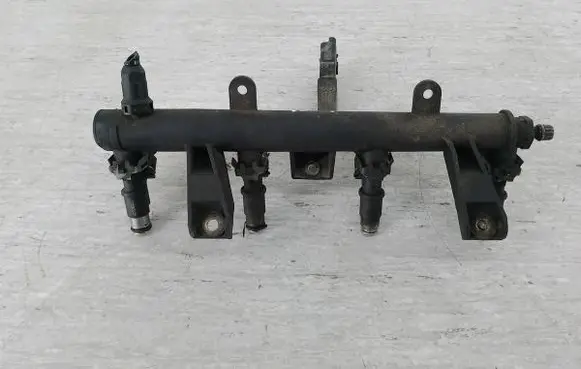 Peugeot 206 Fuel main line pipe 9628982980D01F002A