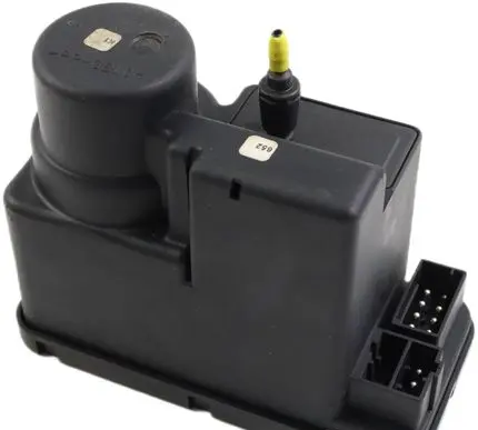 Mercedes-Benz C W202 Central locking vacuum pump 2028001948