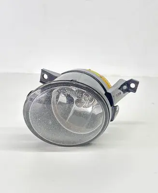 Volkswagen Touran I Front fog light E26015
