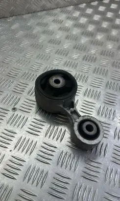 Honda CR-V Engine mount bracket 089007