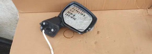 Subaru Forester SJ Front door electric wing mirror 9PIN