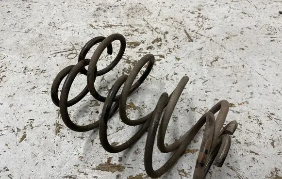 Mercedes-Benz A W176 Rear coil spring
