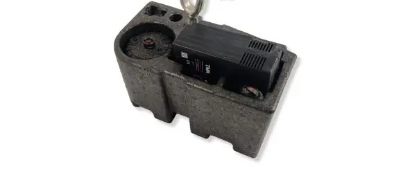 BMW i3 Tire air pump compressor 6852479
