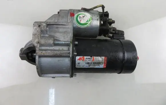 Renault Megane I Starter motor S3052
