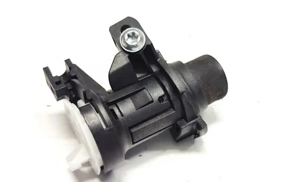 Mercedes-Benz S W222 Tailgate exterior lock A2047500061