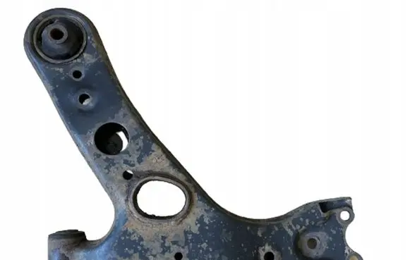 Toyota RAV 4 (XA40) Front lower control arm/wishbone