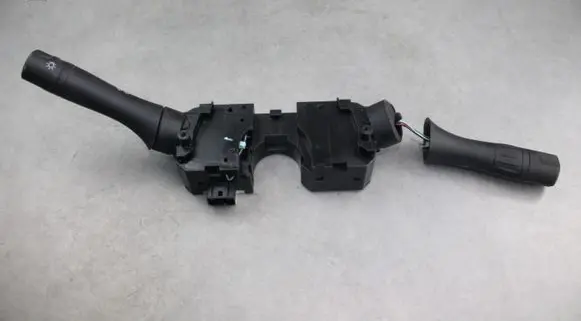 Nissan Murano Z51 Wiper turn signal indicator stalk/switch