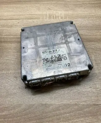 Toyota Corolla E120 E130 Engine control unit/module ECU 8966602320