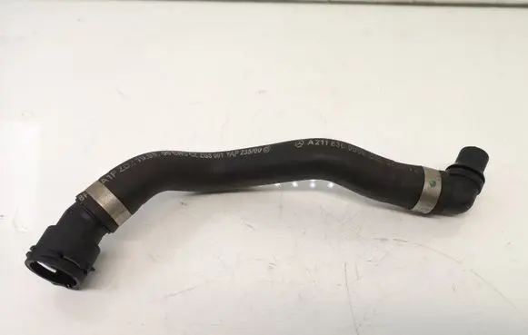 Mercedes-Benz E W211 Engine coolant pipe/hose A2118300596