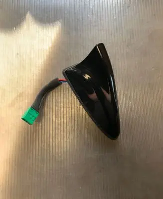 Hyundai Santa Fe Aerial GPS antenna 962102W410NKA P1603181110