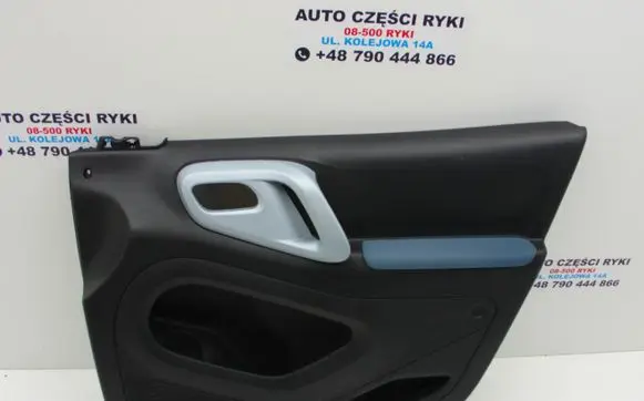 Citroen Berlingo Front door card panel trim 9681235177 MP06402 060936J01