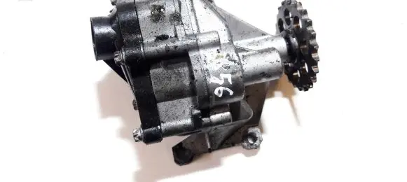 Mercedes-Benz E W210 Oil pump 6061810801