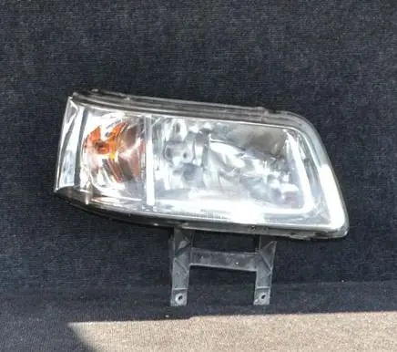 Volkswagen Transporter - Caravelle T5 Headlight/headlamp 0301191302 7H1941616D