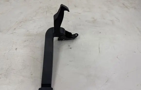 Opel Grandland X Engine bonnet (hood) release handle 192241 K331