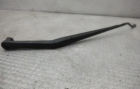Chrysler Pacifica Front wiper blade arm