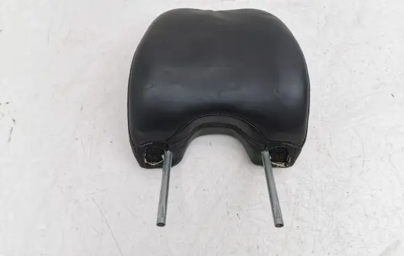 Volvo XC90 Front seat headrest 
