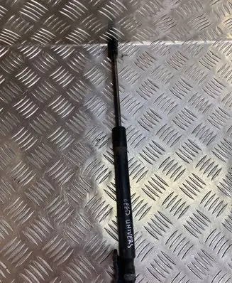KIA Ceed Tailgate/trunk strut/damper