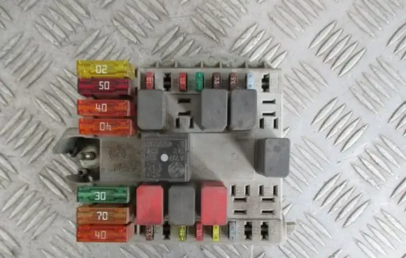 Fiat Albea Fuse box set 46766027