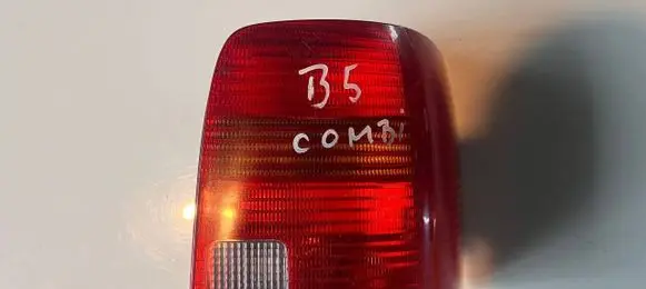 Volkswagen PASSAT B5 Rear/tail lights 3B9945112F