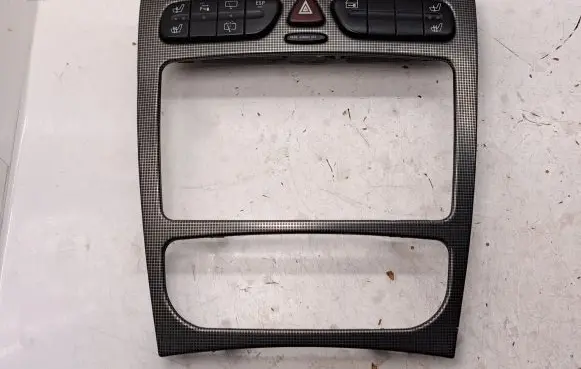 Mercedes-Benz C W203 Dashboard center trim panel A2038218758 A2038219379 A20368090399C61