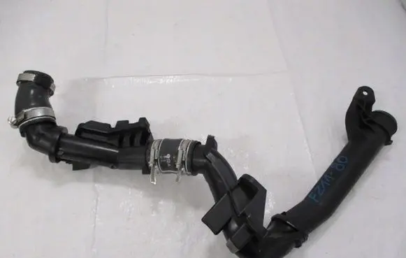 Peugeot 5008 II Intercooler hose/pipe 9675758280