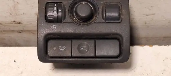 Wing mirror switch