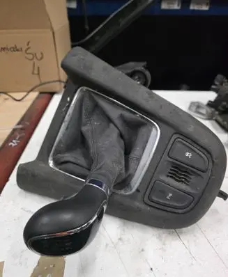 Opel Zafira C Gear shift rod 8126600102